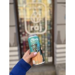 Pivovar Clock Clock APA